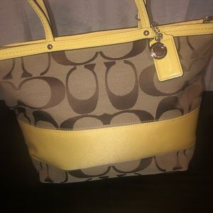 Coach jacquard signature stripe